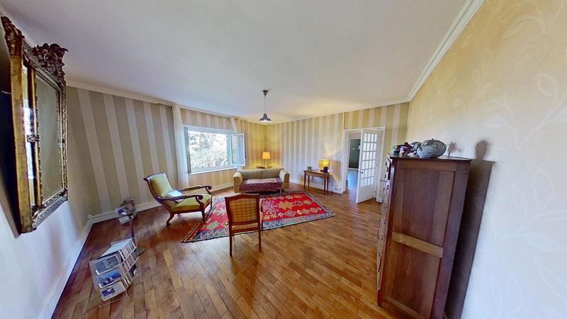 Maison - 182 m² - 6 pièces