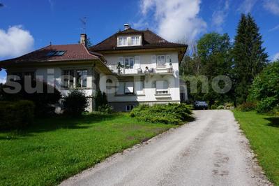 Appartement - 160 m² - 7 pièces