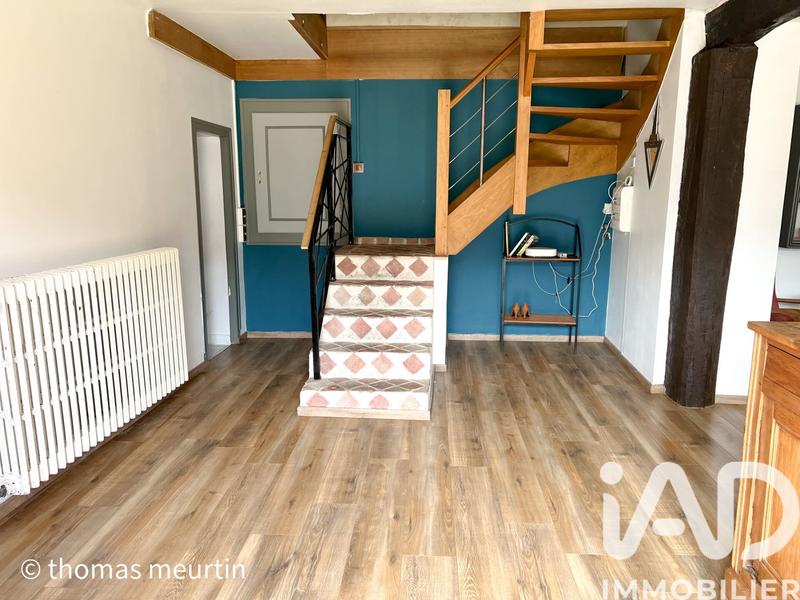 Maison - 256 m² - 8 pièces