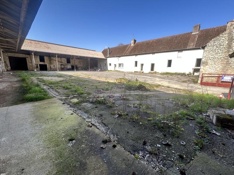 Maison traditionnelle - 200 m² - 8 pièces