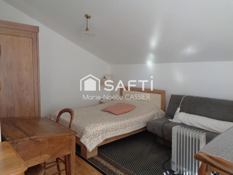 Maison - 242 m² - 14 pièces