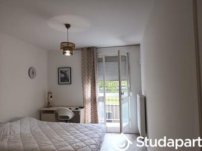 Chambre - 11 m² - 1 pièce