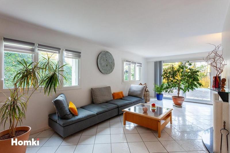 Villa - 186 m² - 8 pièces