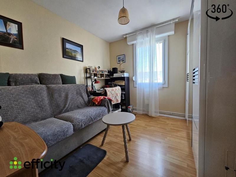 Appartement - 77 m² - 4 pièces