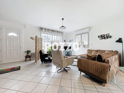 Maison - 84 m² - 4 pièces