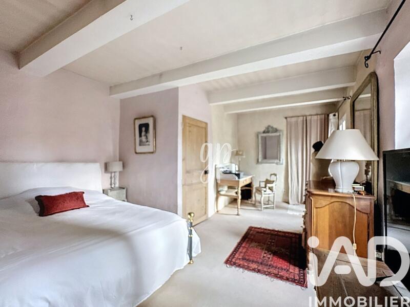 Maison - 101 m² - 6 pièces