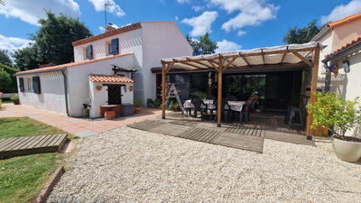 Maison - 146 m² - 6 pièces