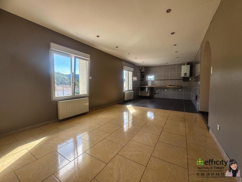 Maison - 250 m² - 12 pièces