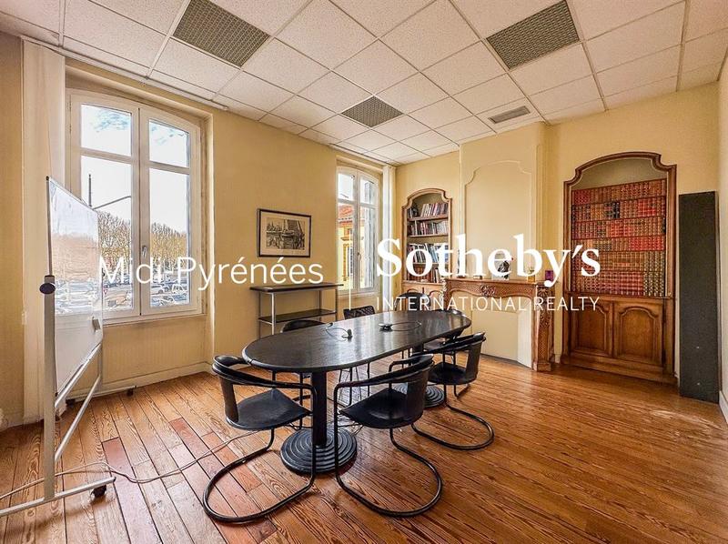 Immeuble - 1 536 m²