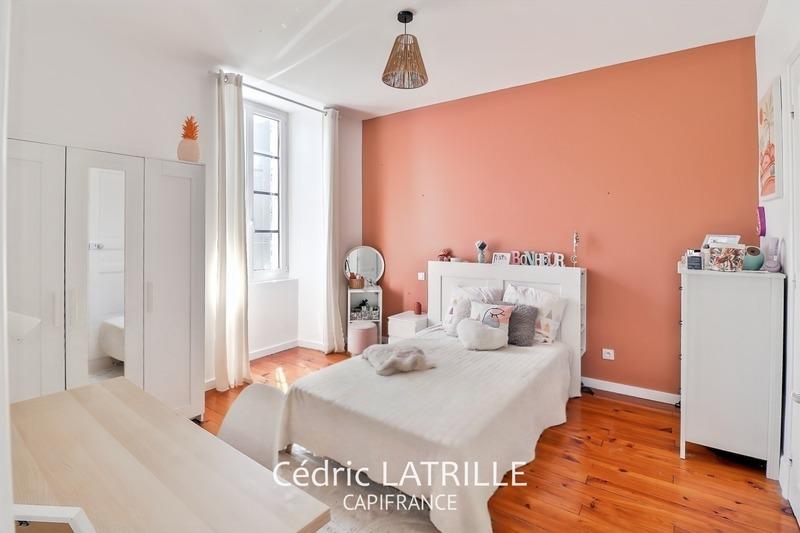 Maison - 248 m² - 12 pièces