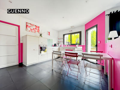 Maison - 195 m² - 8 pièces