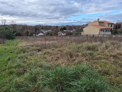 Terrain constructible - 1 199 m²