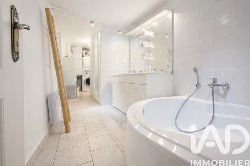 Appartement - 160 m² - 6 pièces