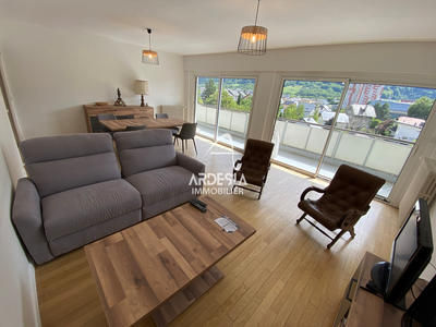 Appartement - 91 m² - 3 pièces