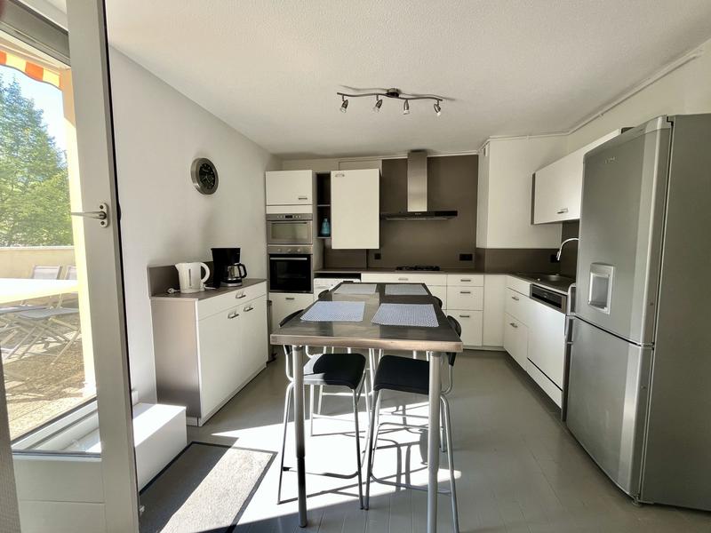 Appartement - 100 m² - 4 pièces