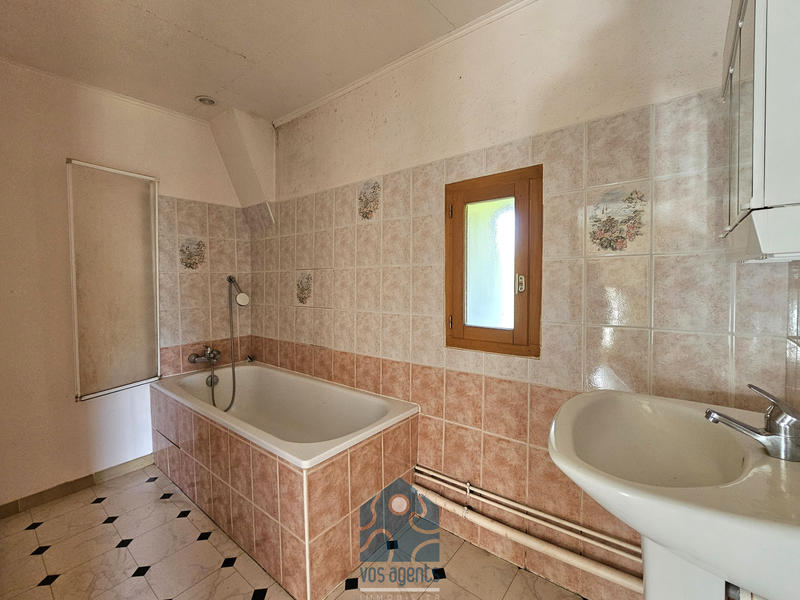 Maison - 100 m² - 6 pièces