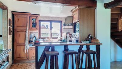 Maison - 176 m² - 8 pièces