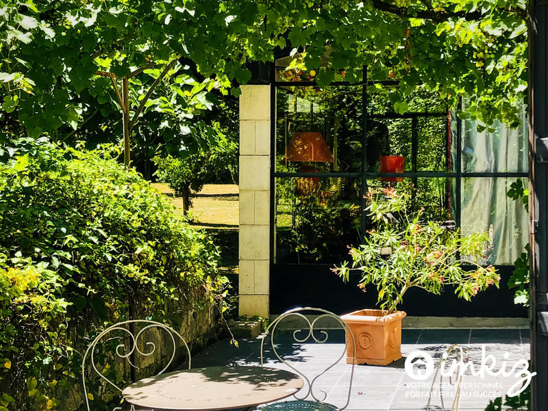 Maison - 355 m² - 11 pièces