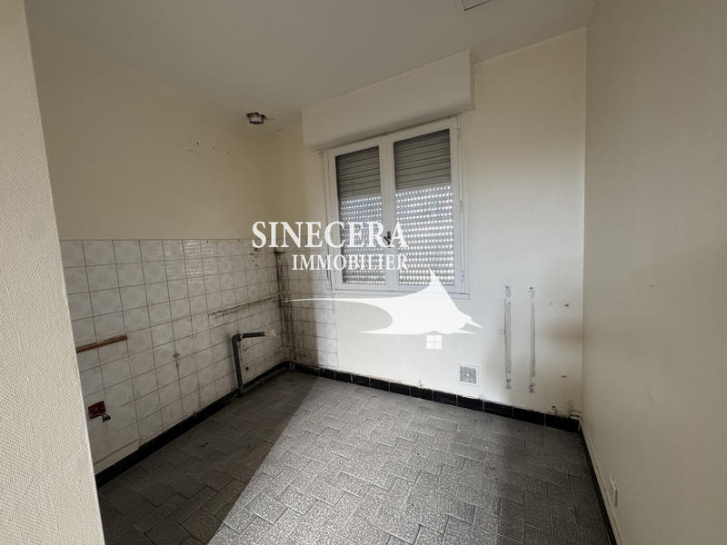 Local commercial - 1 087 m²