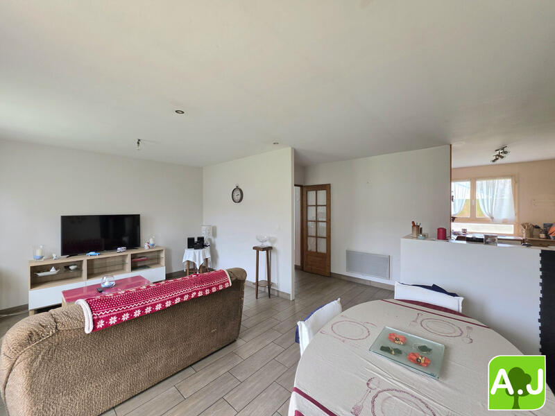 Maison - 100 m² - 6 pièces