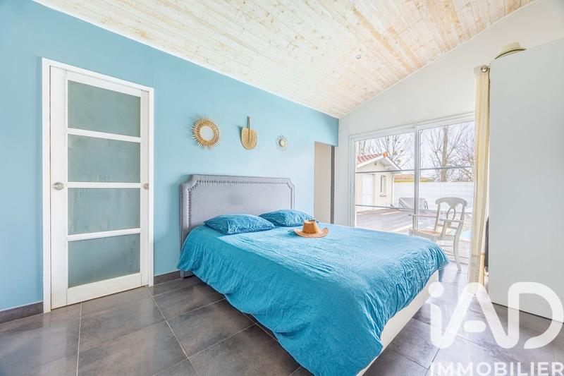 Maison - 250 m² - 7 pièces