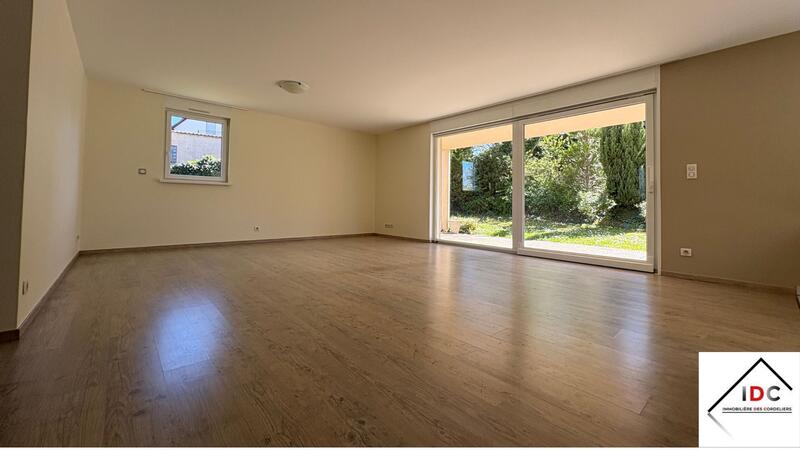 Appartement - 86 m² - 4 pièces