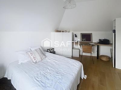 Maison - 205 m² - 7 pièces