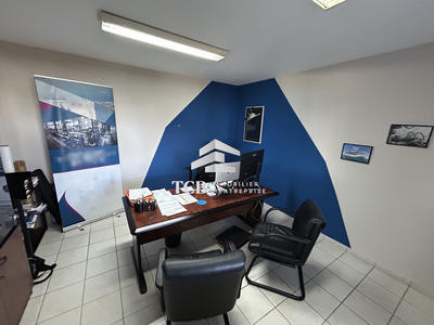 Local d'activités - 410 m²