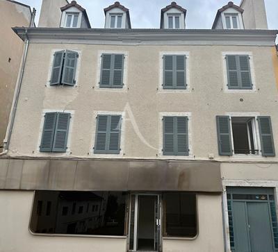 Immeuble - 11 pièces