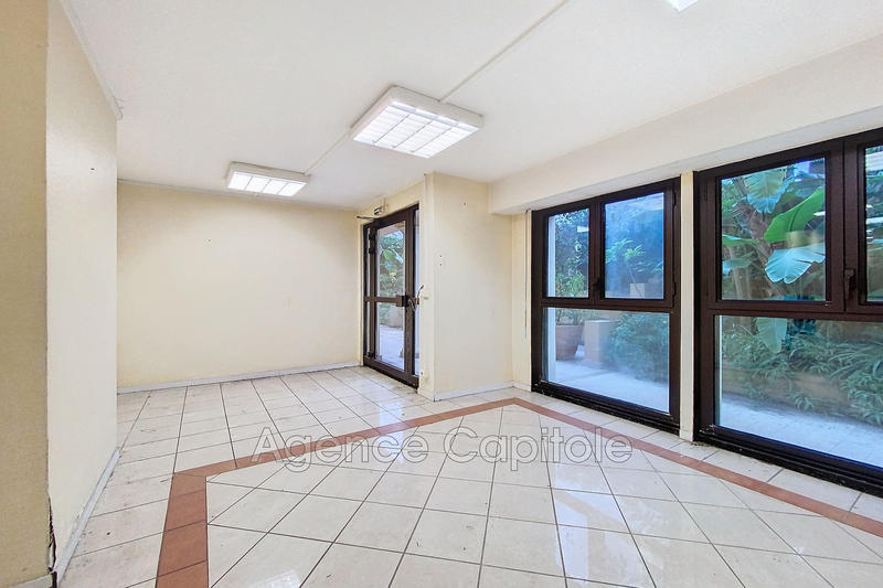 Local commercial - 208 m²