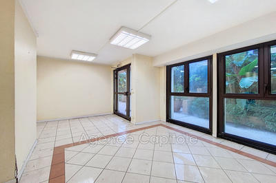 Local commercial - 208 m²