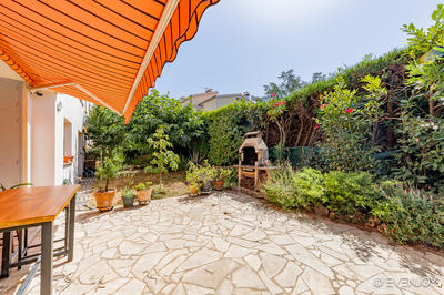 Appartement - 104 m² - 4 pièces