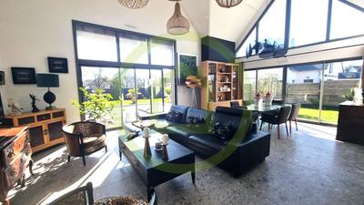 Maison - 152 m² - 6 pièces