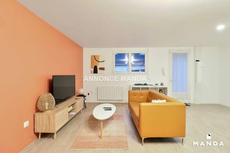 Chambre - 9 m² - 5 pièces