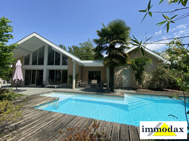 Maison contemporaine - 192 m² - 6 pièces