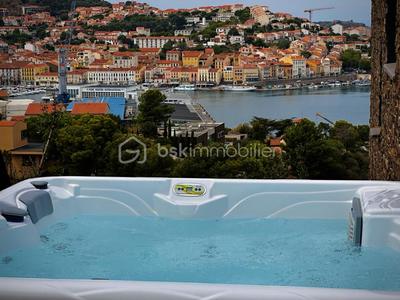 Villa - 228 m² - 4 pièces