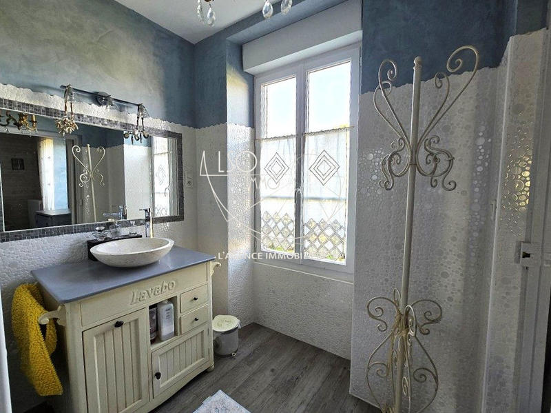 Maison ancienne - 204 m² - 7 pièces