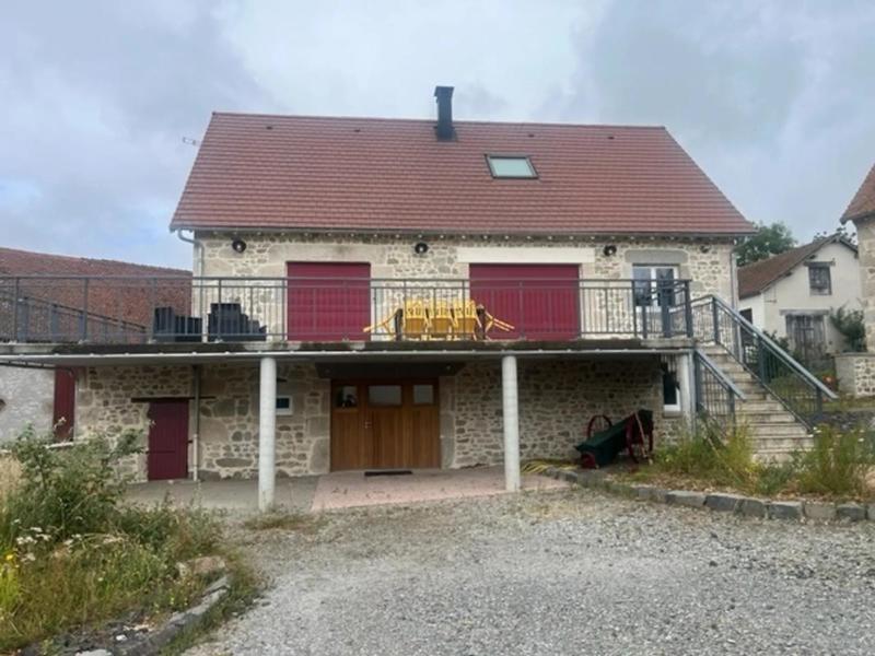 Maison - 240 m² - 4 pièces