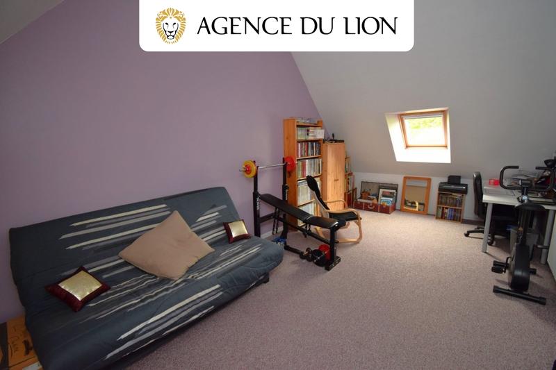 Maison - 182 m² - 6 pièces