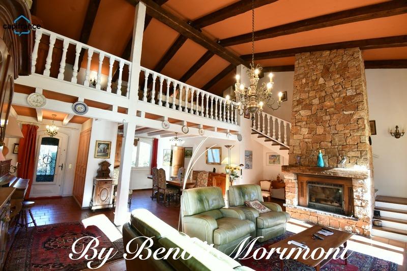 Maison - 234 m² - 5 pièces