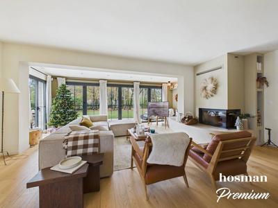 Maison - 180 m² - 6 pièces