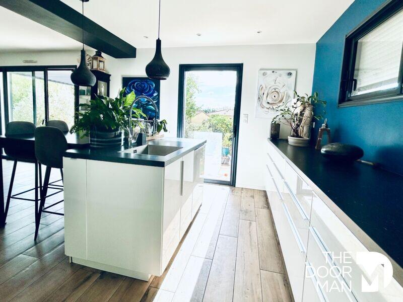 Maison - 146 m² - 6 pièces