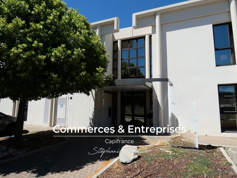 Bureau - 74 m² - 1 pièce