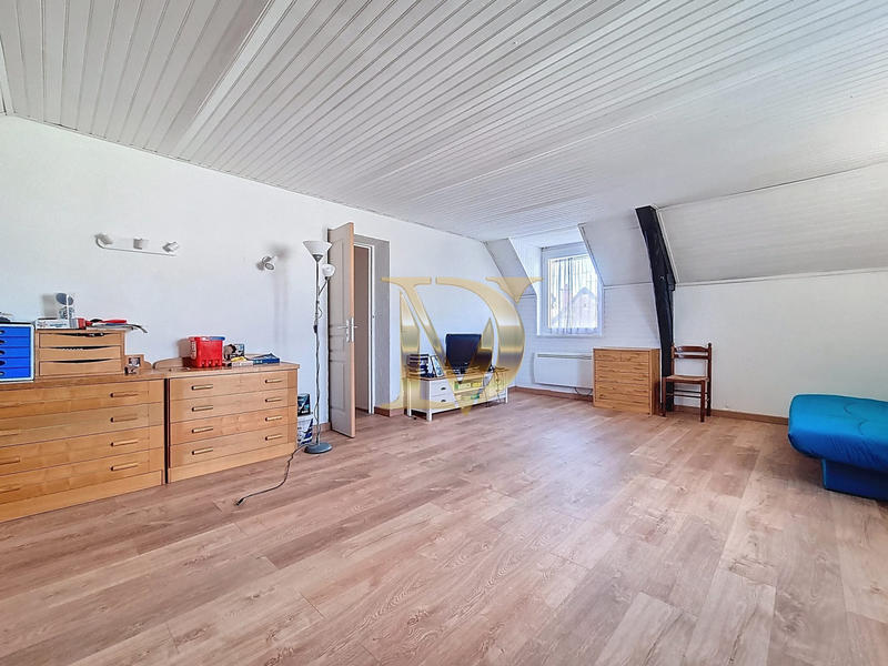 Maison ancienne - 181 m² - 6 pièces