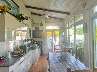 Maison - 160 m² - 8 pièces