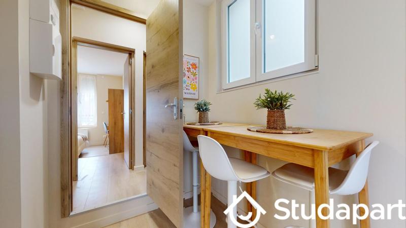 Chambre - 10 m² - 1 pièce