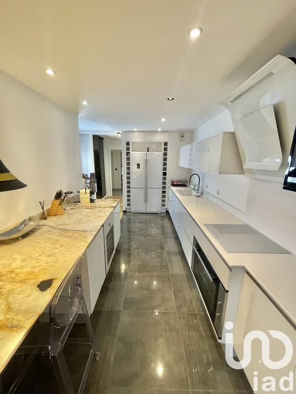 Appartement - 106 m² - 6 pièces