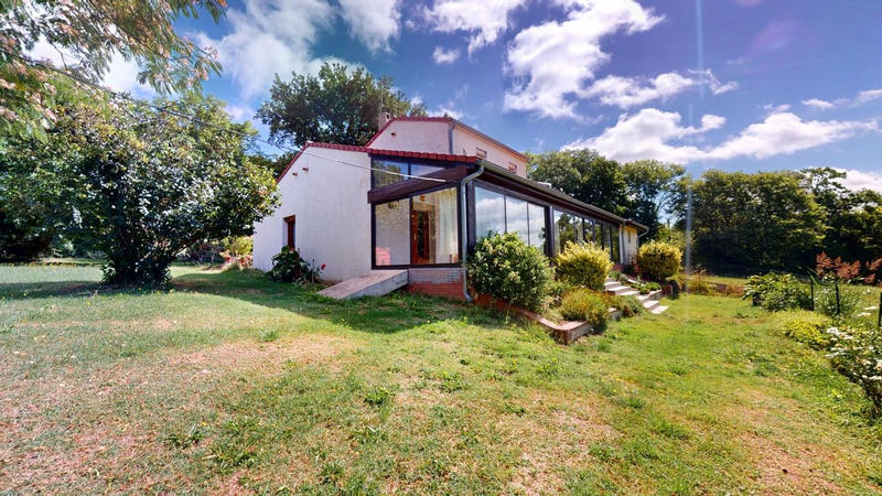 Maison - 172 m² - 7 pièces