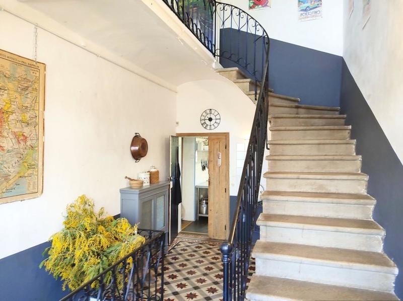 Propriété - 285 m² - 10 pièces