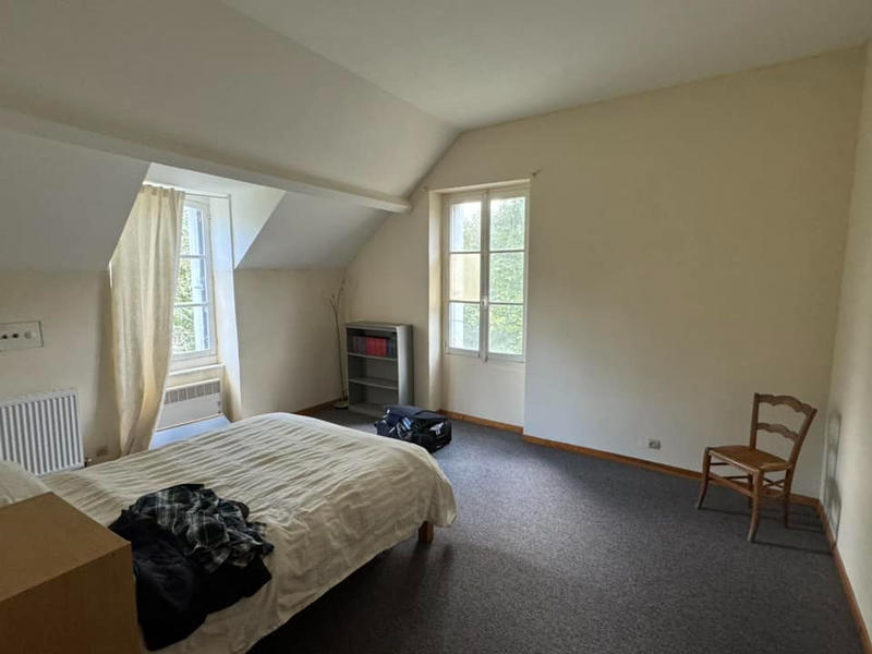 Maison - 207 m² - 9 pièces